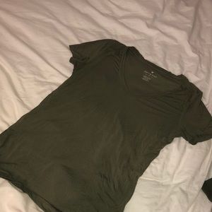 American Eagle V-neck